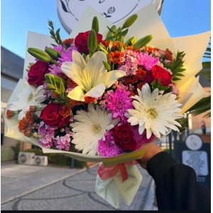 Bahar Renkleride Buket